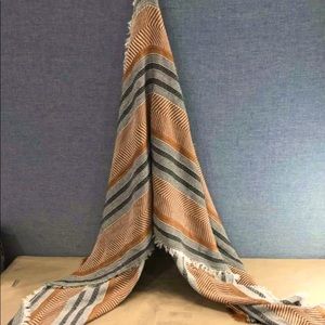 🔥🔥NWT Zara Ladies Rectangular Scarf